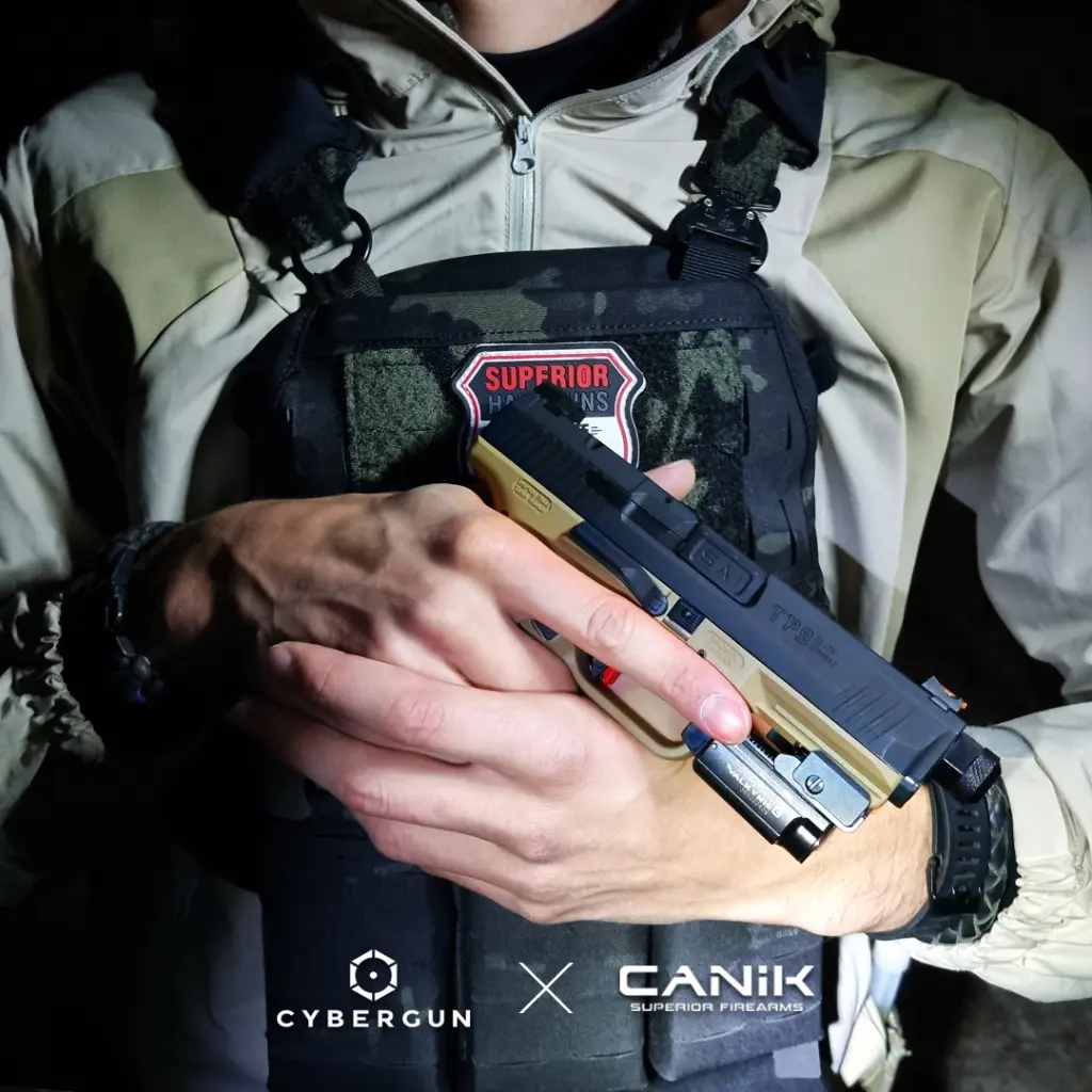 Cybergun X CaniK (2).webp